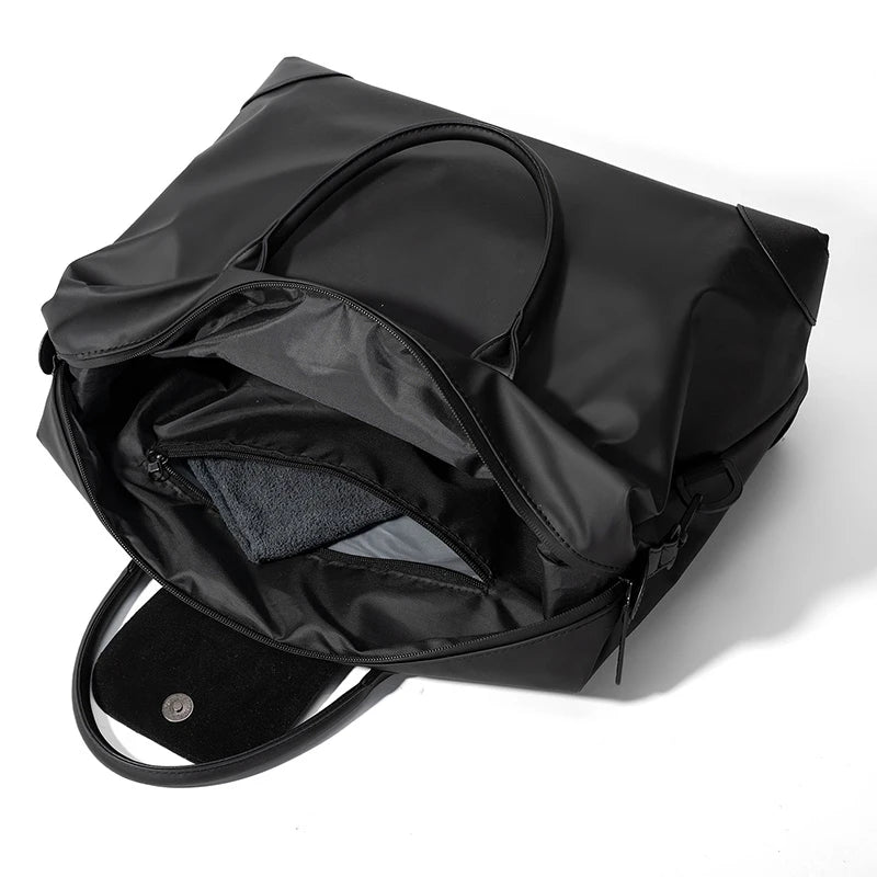 Large Capacity Sporty Travel Tote Bag & Outdoor Duffel