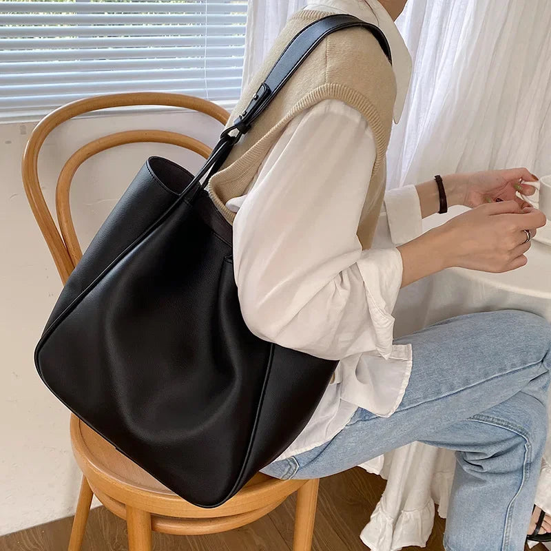 Minimalist Luxury Leather Large Capacity Tote Bag